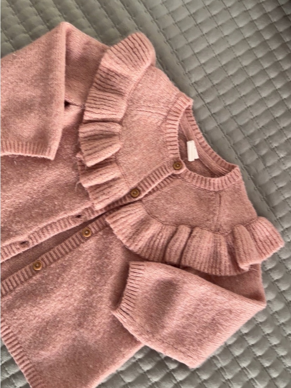 H&M Pink Knit Ruffle Cardigan - Picture 2 of 6